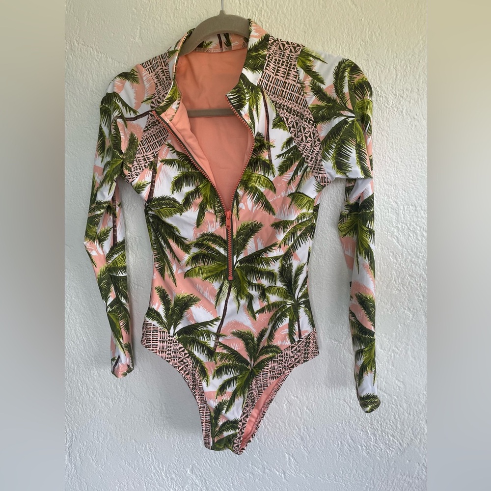 SPERRY Womens NWOT Tropical Palm Print Pink & Green One Piece SwimSuit Small‎